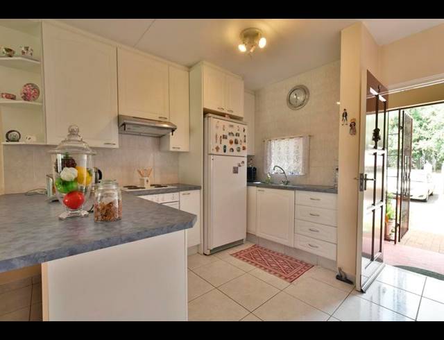 3 BEDROOM COMPLEX FOR SALE IN OAKDENE